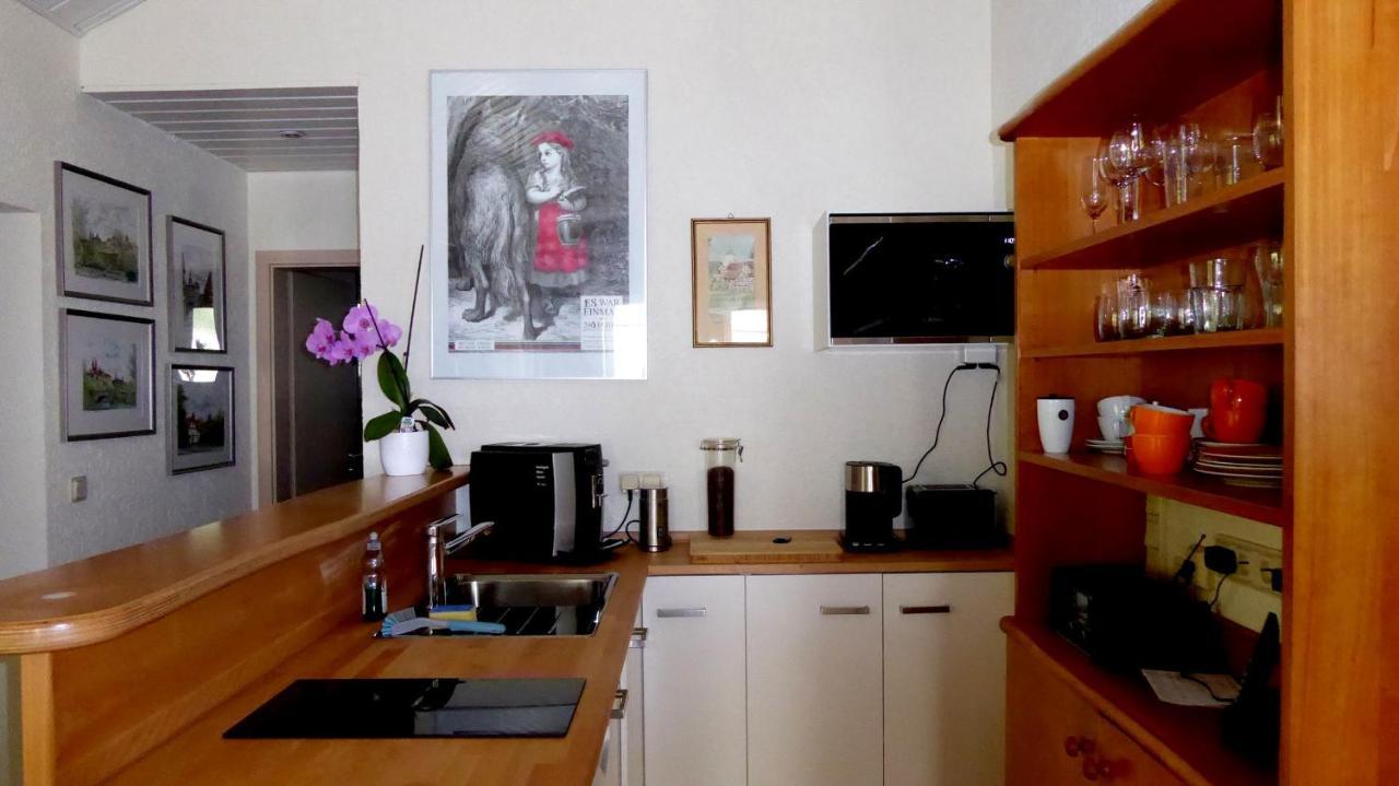 Land Und Leute Appartement Fritzlar Buitenkant foto