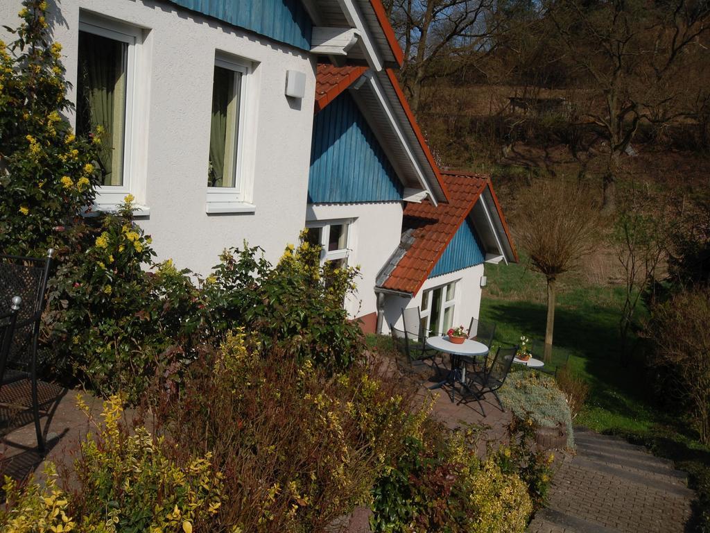 Land Und Leute Appartement Fritzlar Buitenkant foto
