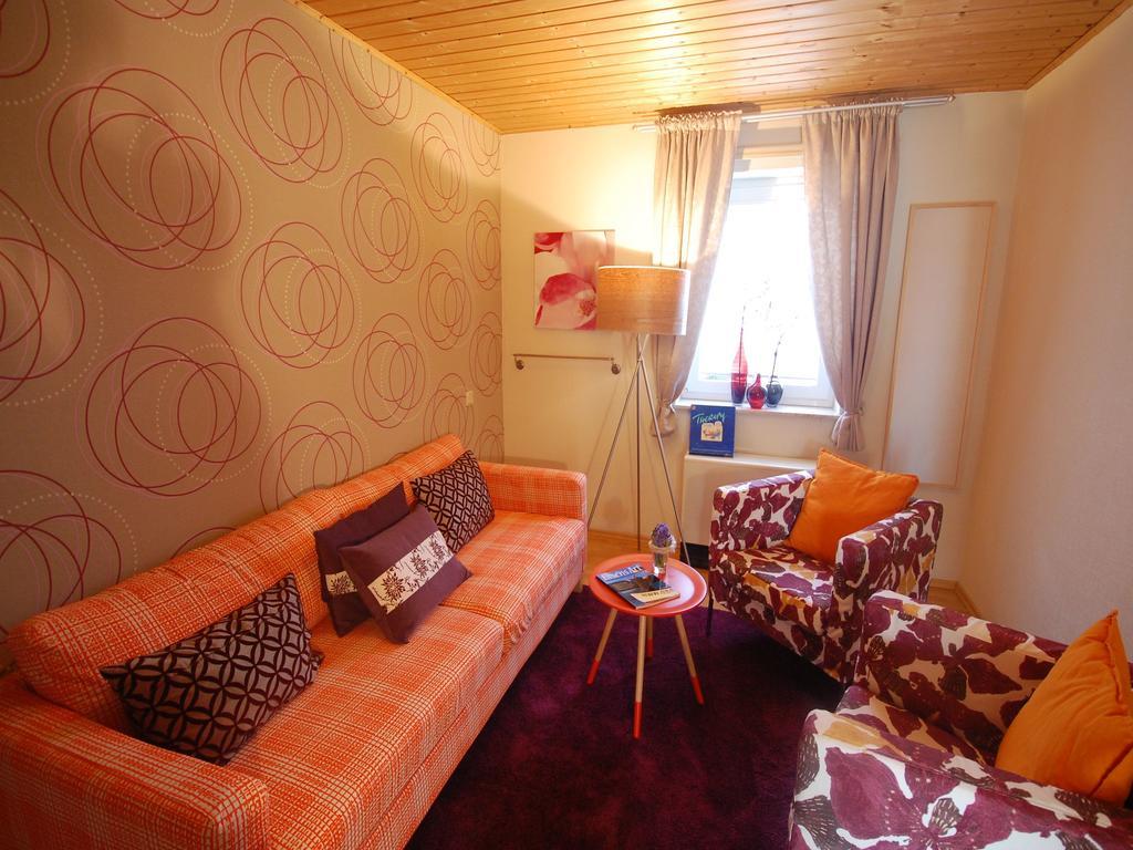 Land Und Leute Appartement Fritzlar Buitenkant foto