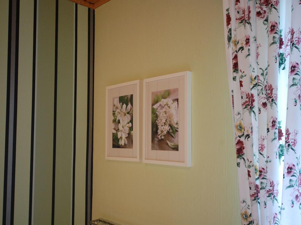 Land Und Leute Appartement Fritzlar Buitenkant foto