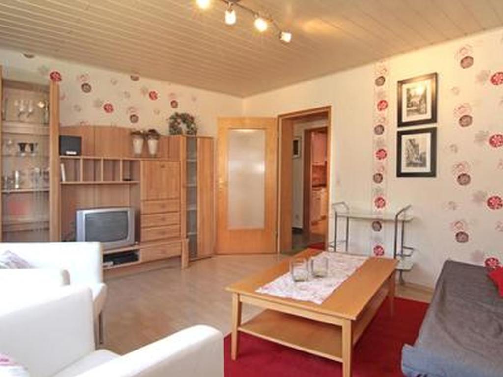 Land Und Leute Appartement Fritzlar Buitenkant foto
